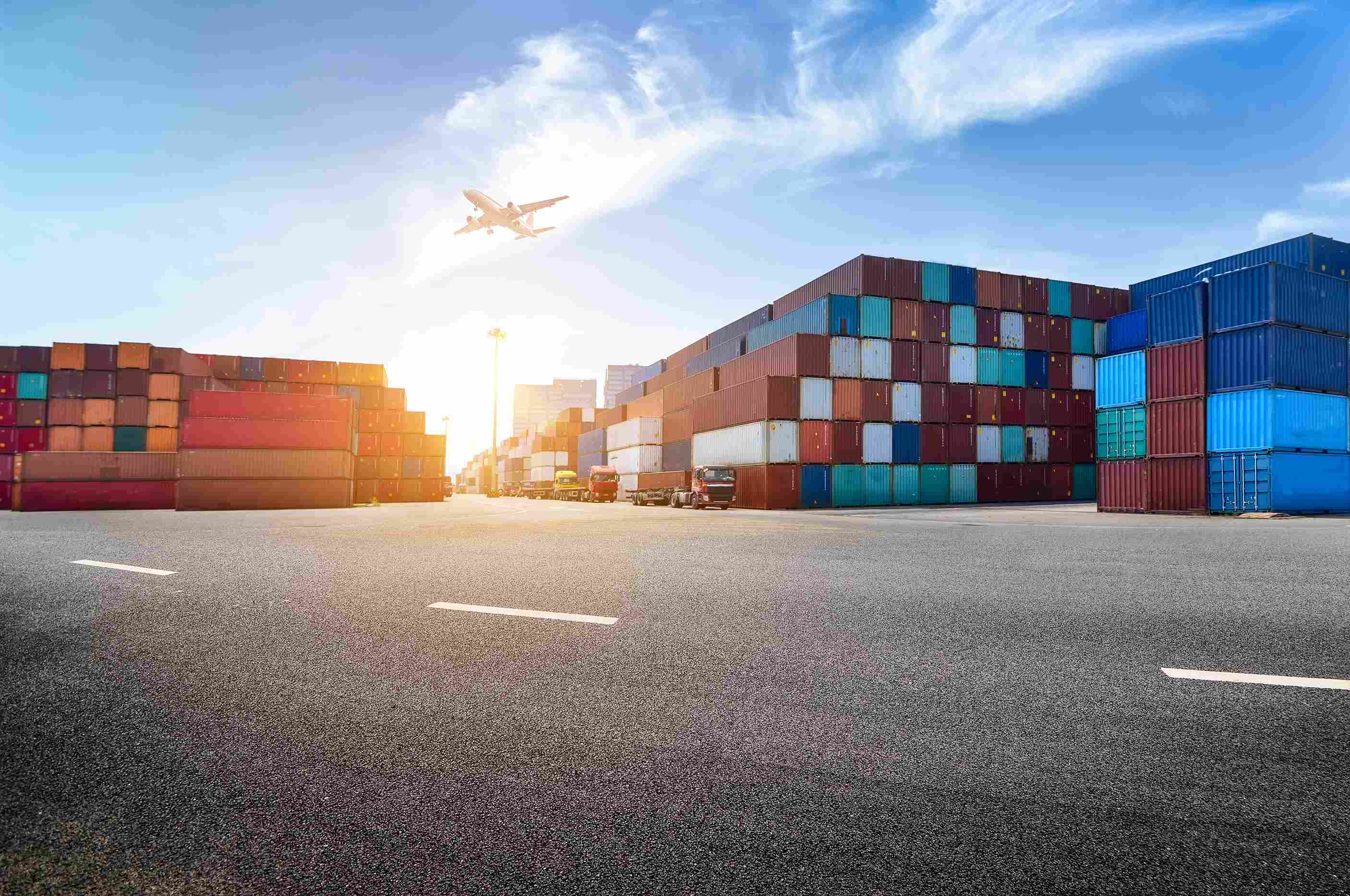 Más allá de la inspección: descubre todas nuestras soluciones para el comercio internacional